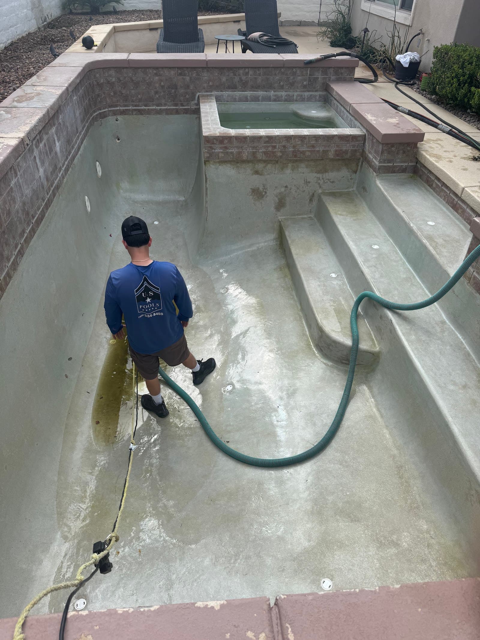 Weekly Pool Cleaning photo 4
